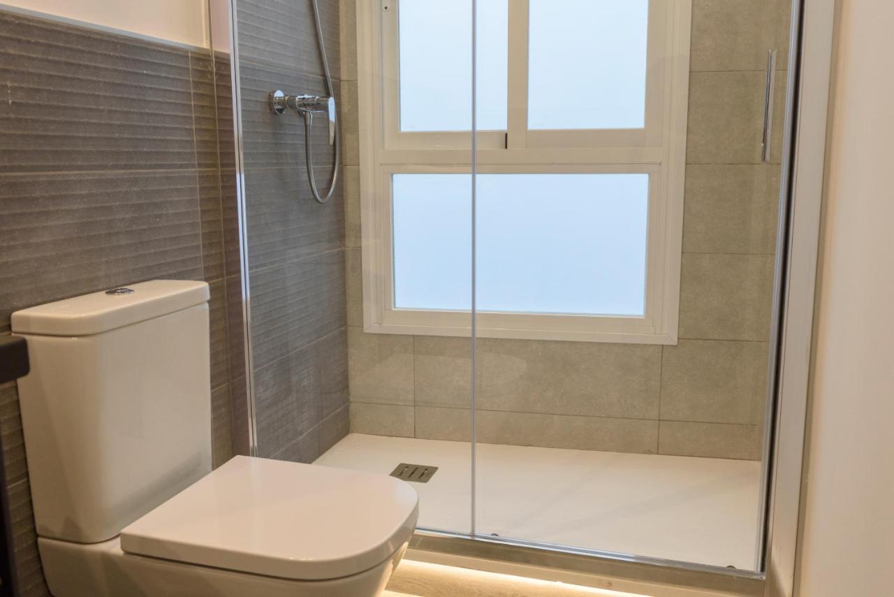 Apartamentos Constitucion By Renthas Malaga Ngoại thất bức ảnh