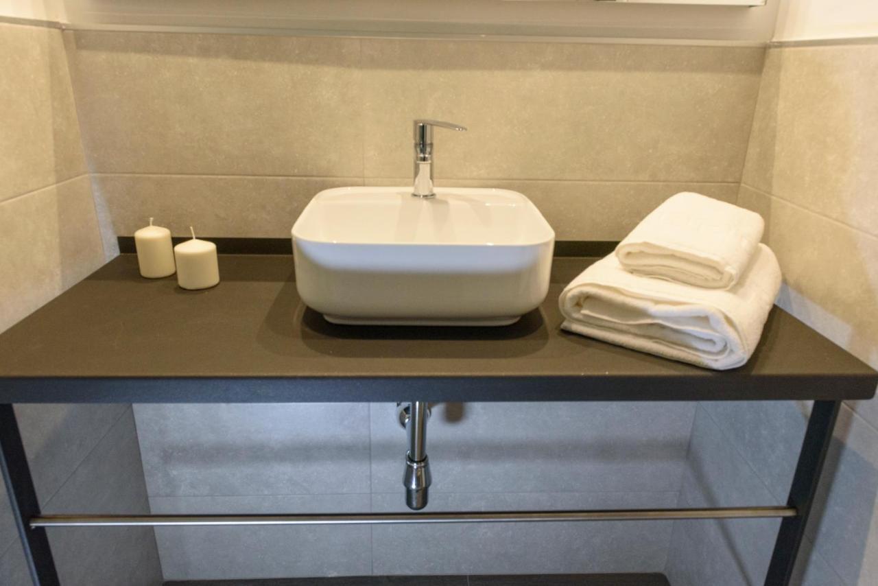 Apartamentos Constitucion By Renthas Malaga Ngoại thất bức ảnh