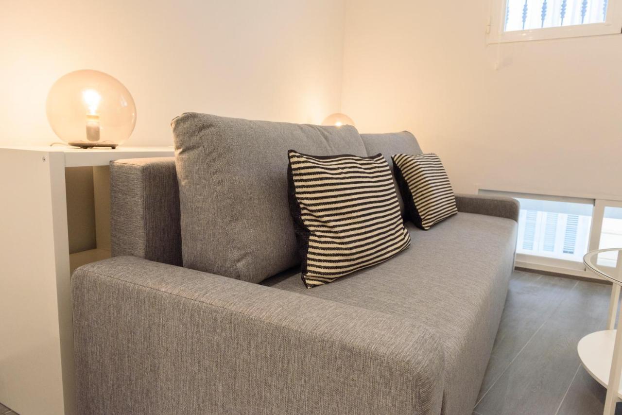 Apartamentos Constitucion By Renthas Malaga Ngoại thất bức ảnh