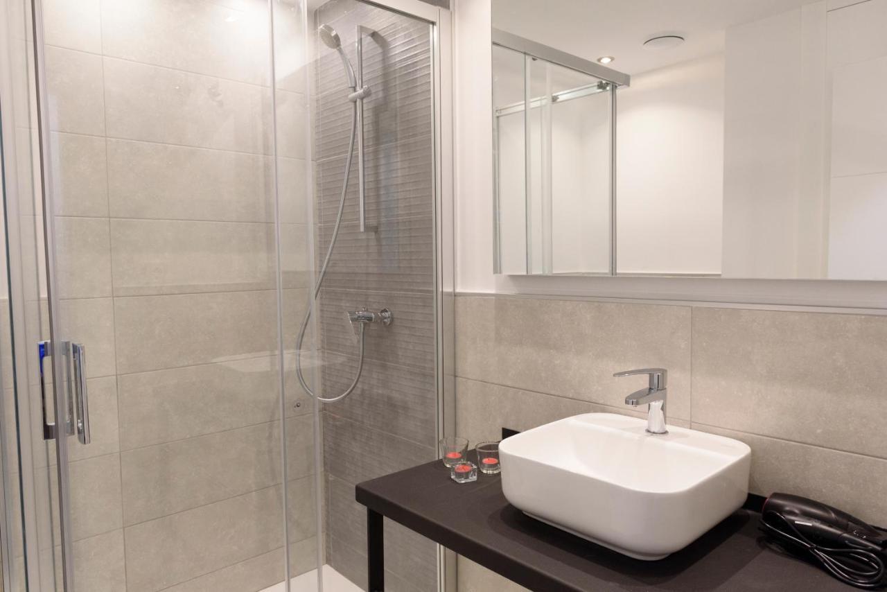 Apartamentos Constitucion By Renthas Malaga Ngoại thất bức ảnh