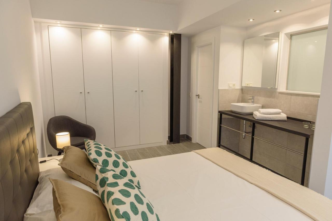 Apartamentos Constitucion By Renthas Malaga Ngoại thất bức ảnh