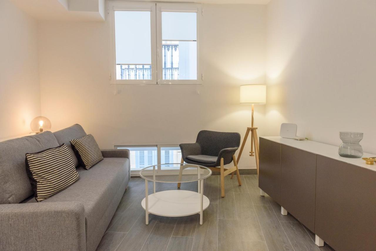 Apartamentos Constitucion By Renthas Malaga Ngoại thất bức ảnh