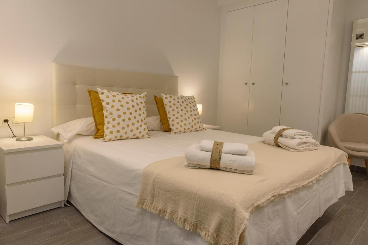 Apartamentos Constitucion By Renthas Malaga Ngoại thất bức ảnh