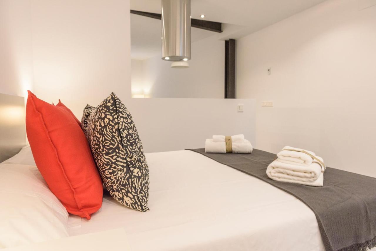 Apartamentos Constitucion By Renthas Malaga Ngoại thất bức ảnh