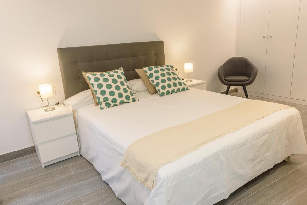 Apartamentos Constitucion By Renthas Malaga Ngoại thất bức ảnh