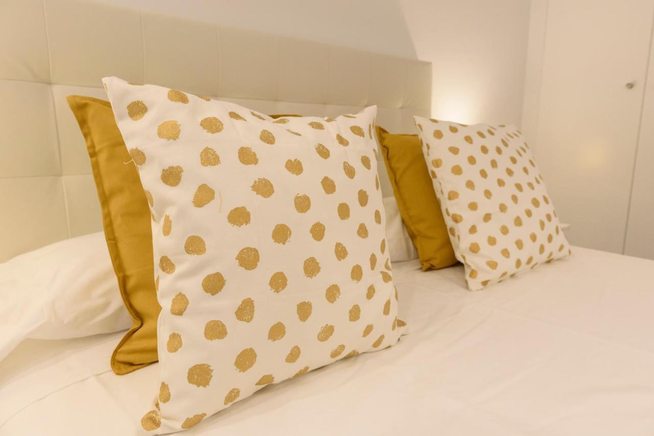 Apartamentos Constitucion By Renthas Malaga Ngoại thất bức ảnh