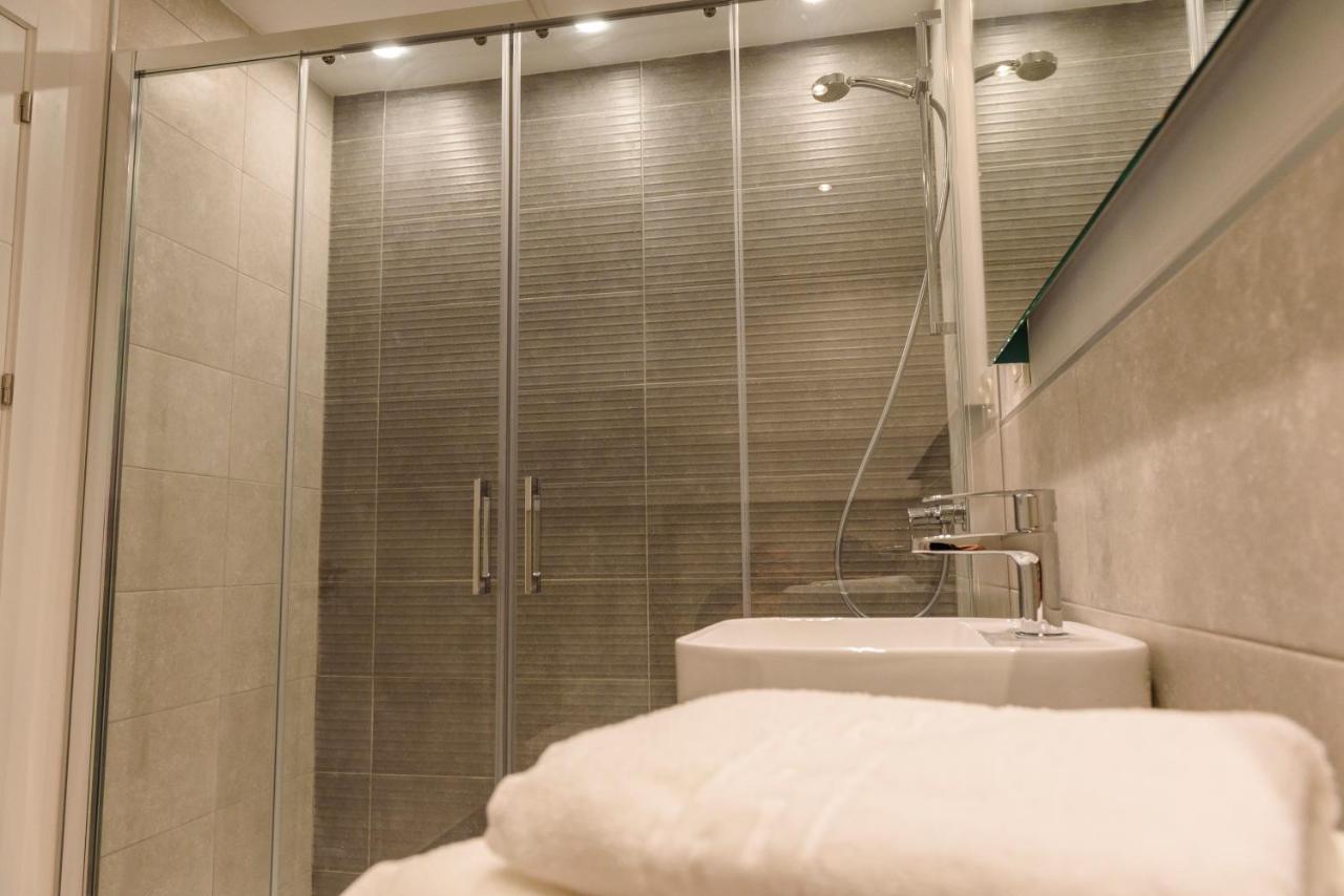 Apartamentos Constitucion By Renthas Malaga Ngoại thất bức ảnh