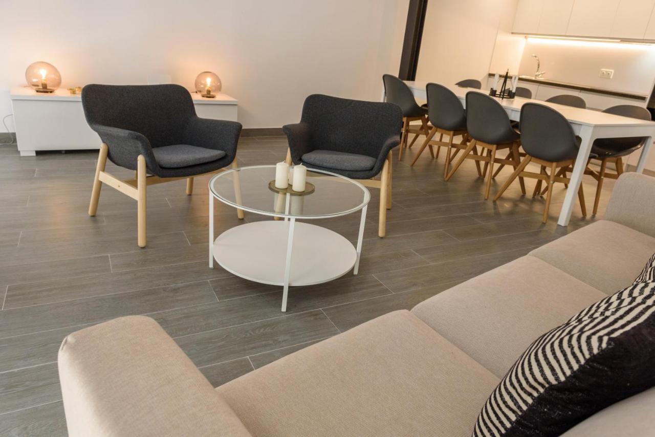 Apartamentos Constitucion By Renthas Malaga Ngoại thất bức ảnh